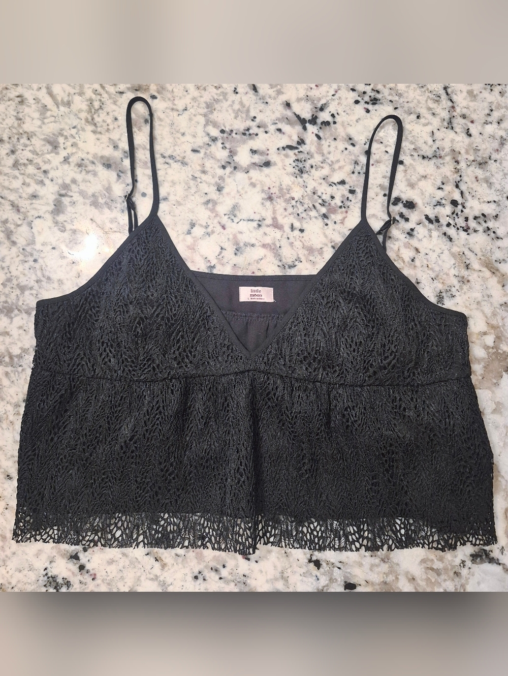 Aritizia Little Moon Black Lace Cropped Camisole Tank Large